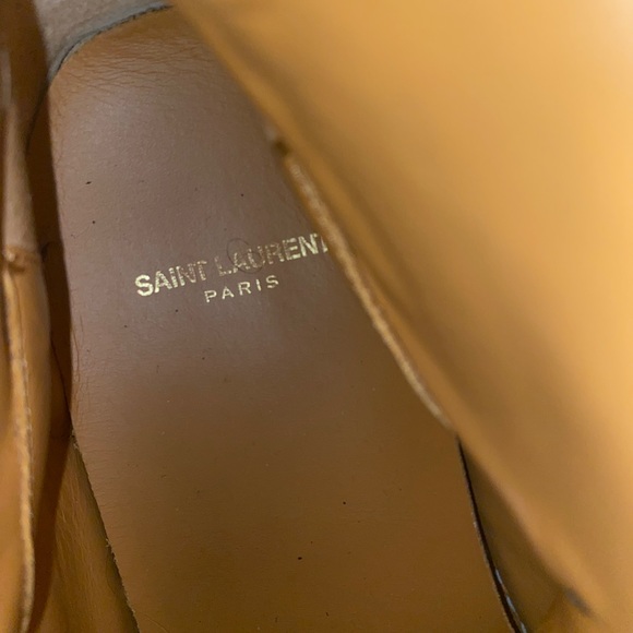 Because there collecting dust - Picture 4 of 7